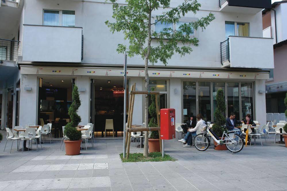 Hotel Pasha Lignano Sabbiadoro Exterior photo